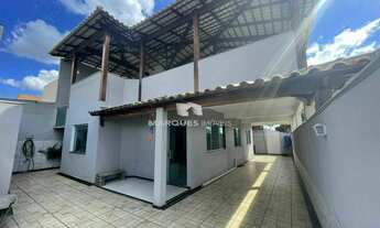 Imagem: Casa de esquina com 3 Quartos