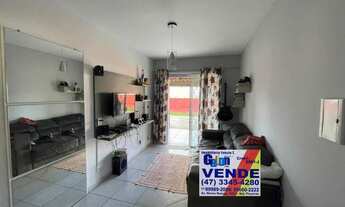 Imagem 2: Casa para Venda em Balneário Piçarras, Itacolomi, 2 dormitórios, 1 banheiro, 1 vaga