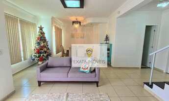 Imagem: Casa duplex 4 quartos com armários planejados