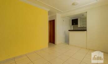 Imagem 4: Apartamento à Venda - Cabral, 2 Quartos, 45 m²