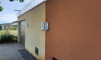 Imagem 2: Casa 2 quartos, 1 banheiro, área de serviço, Circuito de Câmera