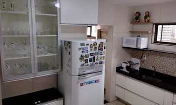 Imagem 4: No melhor trecho do Espinheiro - Nascente e andar alto - 140 mts - 03 Quartos com 01 Suíte