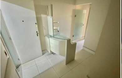 Imagem 4: Sala comercial na Av. Reta da Penha, Praia do Canto, frente, sol manhã