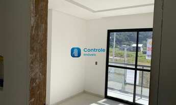 Imagem 5: Sobrado de Alto Padrão com 02 dormitórios no Loteamento Lisboa 3 em Forquilhas, São José