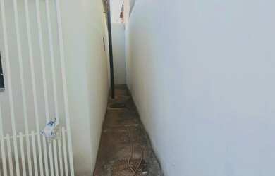 Imagem 2: VENDO CASA EXCELENTE NA QD804 TODA NO PORCELANATO FORRADA