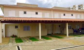 Imagem 3: Casa condomínio fechado 3 dormitórios, suíte, quintal, 2 garagens cobertas, ampla sala