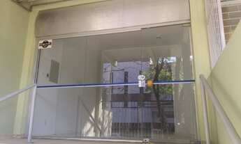 Imagem 4: Sala comercial com 151m2 com pé direito alto 5 metros