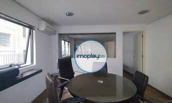 Imagem 7: Conjunto comercial com 64m² semi-mobiliada, piso laminado e ar condicionado