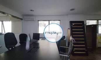 Imagem 5: Conjunto comercial com 64m² semi-mobiliada, piso laminado e ar condicionado