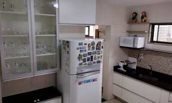 Imagem 5: No melhor trecho do Espinheiro - Nascente e andar alto - 140 mts - 03 Quartos com 01 Suíte