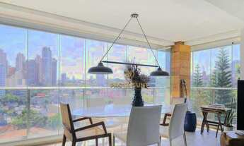 Imagem 2: Apartamento com 2 dormitórios, sendo 1 suíte, sala 2 ambientes, varanda, 2 vagas, à venda