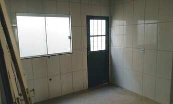 Imagem 7: VENDO CASA EXCELENTE NA QD804 TODA NO PORCELANATO FORRADA