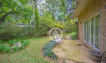 Imagem 2: Casa no bairro Pacaembu com 877m² área construída, 4 dormitórios, 3 suítes, 7 vagas. Proje