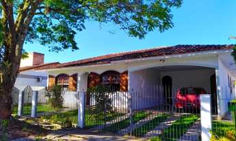 Imagem: Casa para venda tem 250 metros quadrados