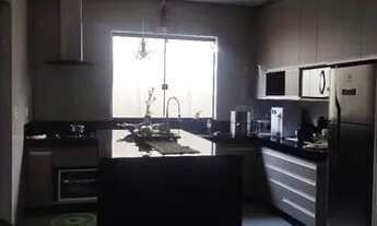 Imagem 5: Casa para Locação em Uberlândia, Laranjeiras, 5 dormitórios, 1 suíte, 4 banheiros, 4 vagas