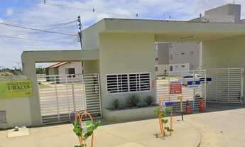 Imagem: Vendo a chave de um apartamento, bosque