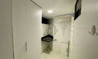 Imagem 3: Apartamento com móveis planejados nas proximidades de supermercado e restaurante no bairr