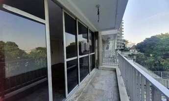 Imagem: Localização imponente, ao redor do verde