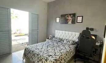 Imagem 7: Porteira fechada , ótima residência com 2 dormitórios sendo 1 suite , vende com todos os m