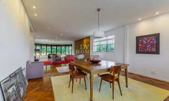 Imagem 6: Apartamento de 359,96m² com 3 suítes e 4 vagas com ótima localização em frente ao Graciosa