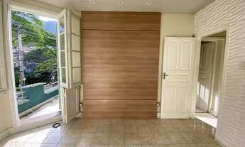 Imagem 4: Casa comercial com 4 salas e 1 vaga para locação no Centro de Nova Friburgo - RJ