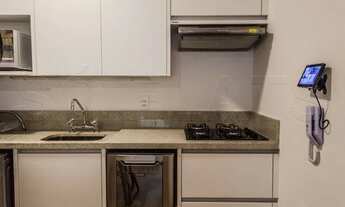 Imagem 4: Residencial Pamplona, a duas quadras da Av. Paulista, portaria blindada e adaptada para de