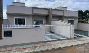 Imagem: CASA À VENDA COM 2 DORMITÓRIOS, 70m²