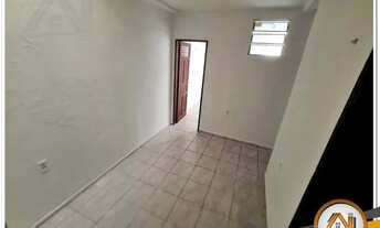Imagem 5: Apartamento com 3 dormitórios para alugar, 55 m² por R$ 700,01/mês - Montese - Fortaleza/C