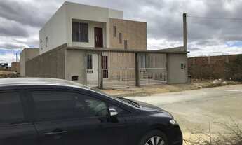 Imagem 2: Prédio com 2 apartamentos