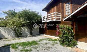 Imagem 3: Casa no Rio Tavares com cinco dormitórios