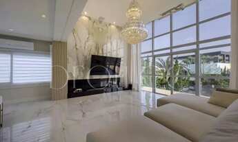 Imagem 6: CASA ESPETACULAR NO CONDOMÍNIO PORTO RIVIERA NA PRAIA BRAVA DE ITAJAÍ-SC