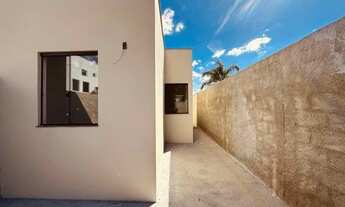 Imagem 5: Vendo Casa com 2 quartos e quintal na região do bairro Grama - Parede independente!