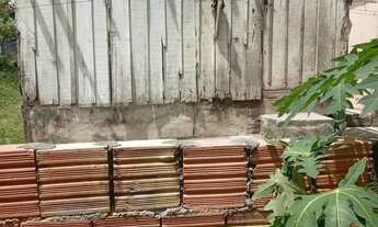 Imagem 4: Venda de 3 casas no mesmo terreno.sendo 2 de alvenaria.1 de Lage