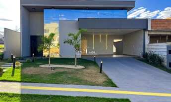 Imagem: Casa térrea com 3 suítes plenas, incluindo