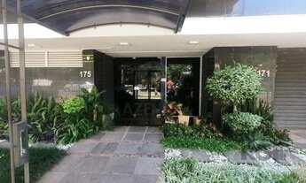 Imagem 3: Sala de frente com vaga