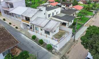 Imagem 2: Casa nova, 2 quartso, area de festas, local privilegiado pela paisagem, tranqulidade e a 5