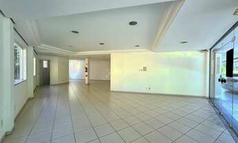 Imagem 3: Loja térrea no Bairro Vorstadt, com vitrine, 80m² e estacionamento frontal rotativo