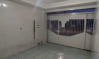 Imagem 6: VENDO EXCELENTE CASA COM DOIS PAVIMENTOS E SACADA PRÓXIMA DE TUDO!!