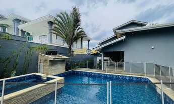 Imagem 2: Casa em Condomínio Fechado em Arujá, 3 Suíte para Alugar