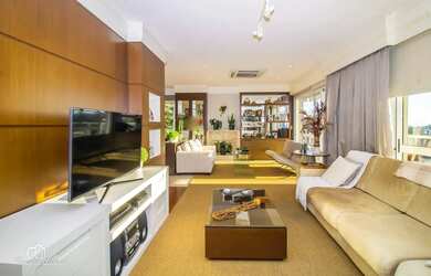 Imagem 7: Belissimo apto com sacada e vista para o Guaíba !