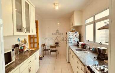 Imagem 7: Oportunidade - Apartamento - Vila Adyana - Edifício DeVille - 3 Dormitórios - 105m²