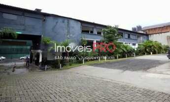 Imagem 4: Galpão com 1.295m de construção e 3.035 área aberta. Zoneamento ZM