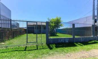 Imagem: Casa com 2 Quartos para Alugar no bairro