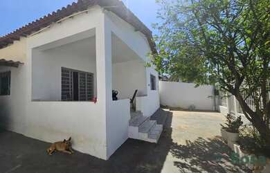 Imagem 2: Casa para venda com perfeita localização comercial no bairro Jardim Cuiabá