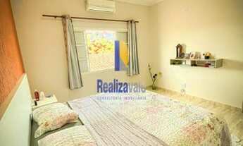 Imagem 7: Sobrado para venda possui 331 metros quadrados com 6 quartos