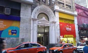 Imagem: Sala na Marechal Floriano esquina Rua dos