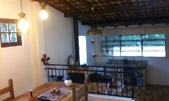 Imagem 7: Casa de campo semi mobiliada, com ótimo acabamento em estilo rústico na zona rural de Carm