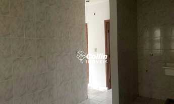 Imagem 4: Apartamento com 2 dormitórios para alugar, 49 m² por R$ 700/mês - Santa Maria - Uberaba/MG