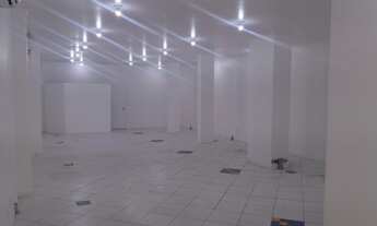 Imagem 6: Sala comercial com 151m2 com pé direito alto 5 metros
