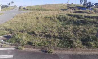 Imagem 2: Lote/Terreno de esquina ótimo para comércio para venda possui 294 m²-Jdim Graziella-Mogi d